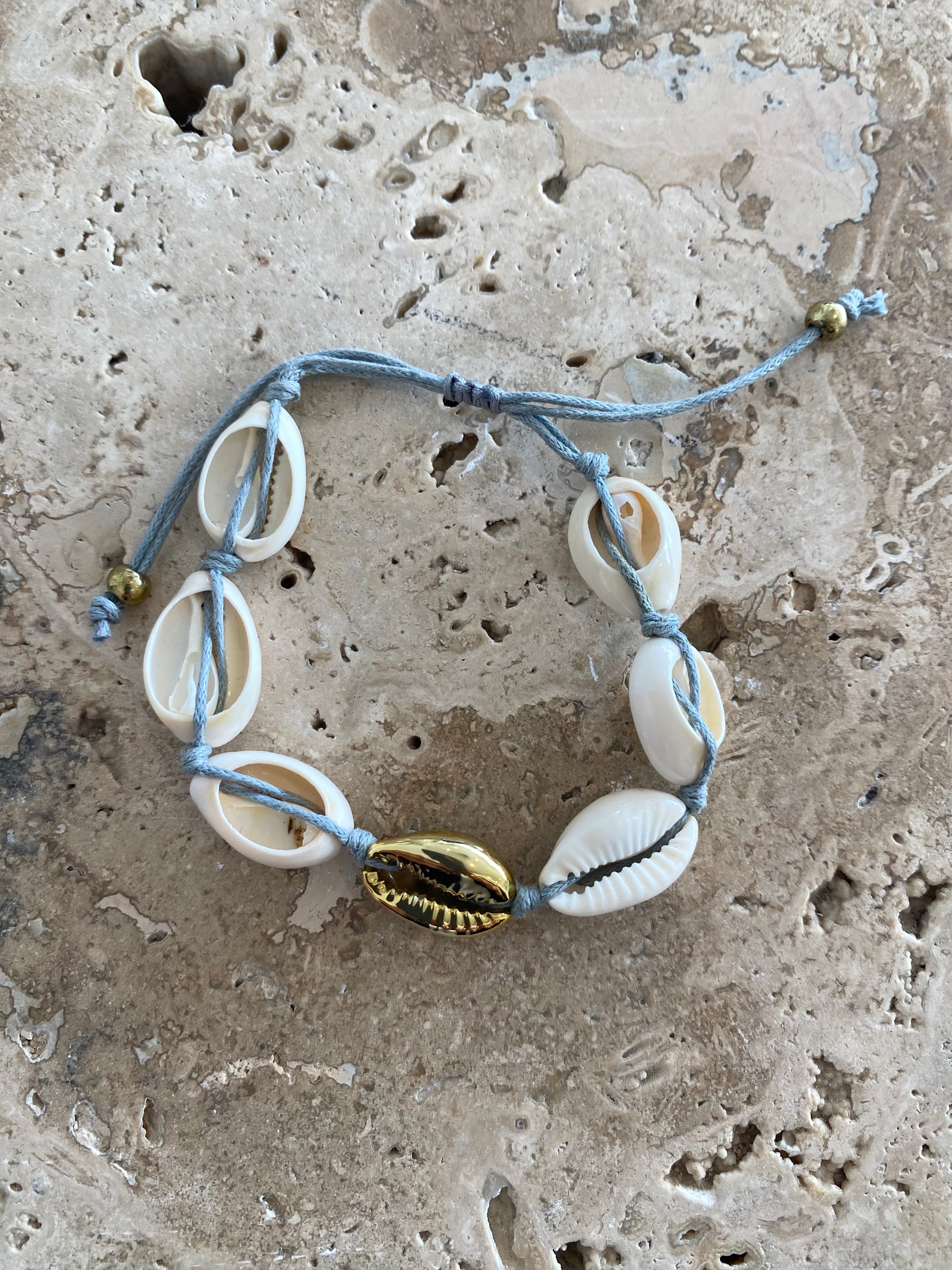 Reliquia Cowrie Anklet/Bracelet