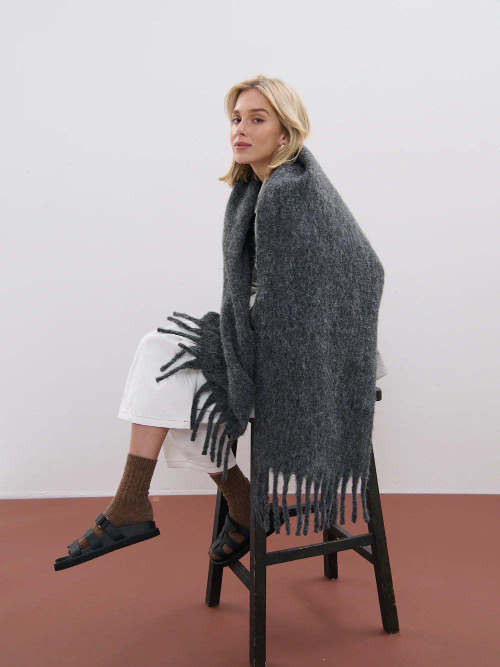 Betty Fluffy Scarf - Charcoal