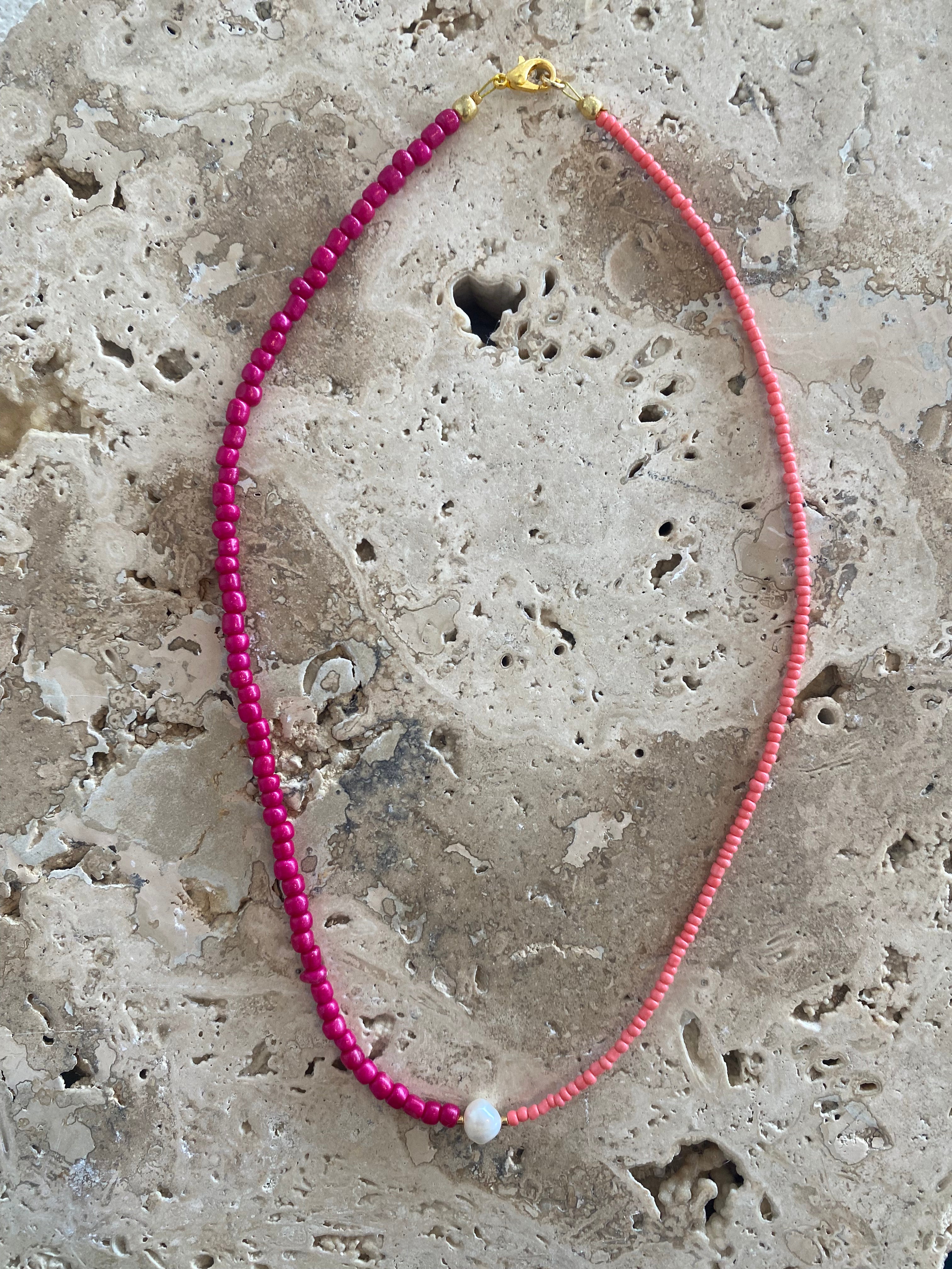 Saint Maïden Split Coral & Hot Pink pearl necklace
